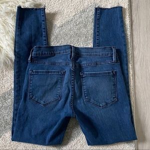 Frame Denim size 27 Le Skinny de Jeanne